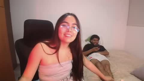 max and abby online show from August 15, 3:10 am