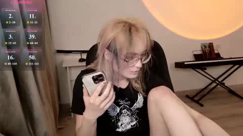_meow_neko_ online show from August 2, 10:33 am