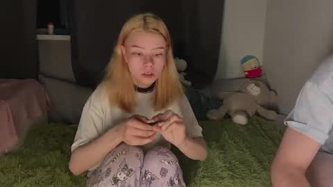 CAT online show from April 19, 7:34 pm