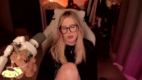 miko3 online show from July 8, 10:36 pm