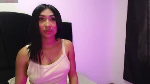 Mia.  online show from August 11, 4:09 pm
