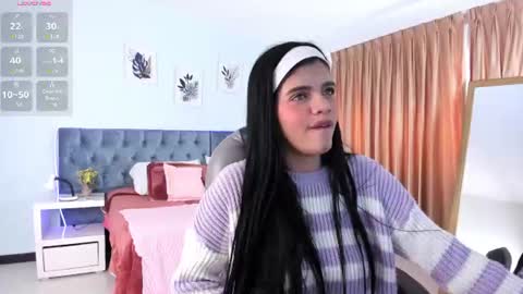 _mia_rouse_18 online show from August 29, 4:39 pm