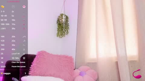 mia online show from August 14, 3:59 pm