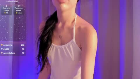 Mia online show from August 10, 7:43 am