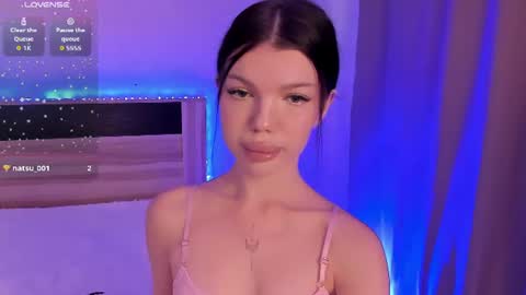 Mia online show from August 14, 5:00 am