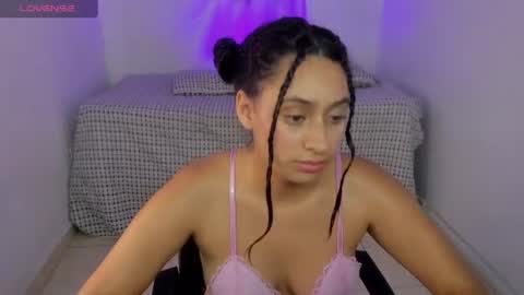 Mia online show from July 27, 11:43 pm