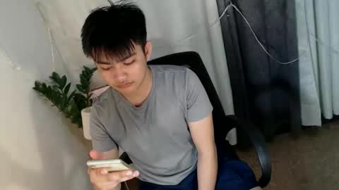 _mikko_moto_ online show from April 14, 11:17 am