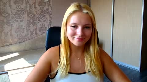 Melanie online show from August 5, 12:58 pm