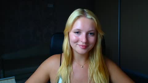 Melanie online show from August 5, 5:55 pm