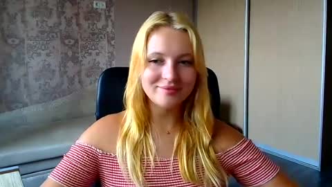 Melanie online show from August 7, 12:05 pm