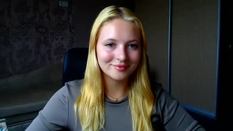Melanie online show from August 8, 2:50 pm