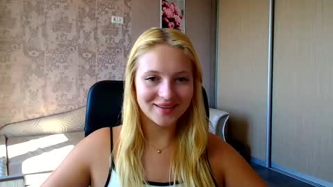 Melanie online show from August 10, 1:01 pm