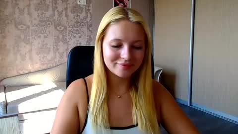 Melanie online show from August 13, 1:14 pm
