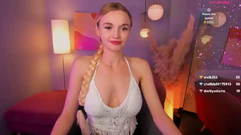 Mila online show from August 6, 4:17 pm