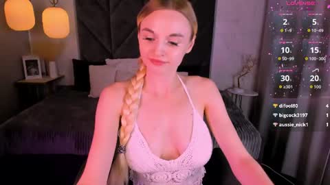 Mila online show from August 8, 3:56 pm