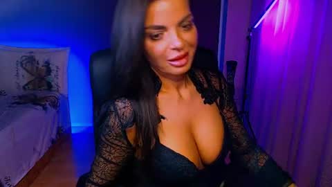 Milani online show from August 17, 6:02 pm