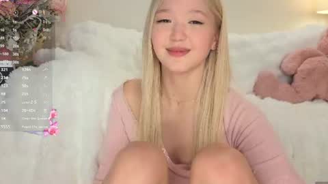 _milli_sun online show from August 5, 9:29 am