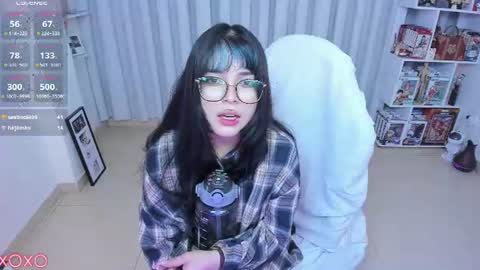 Hanna  Idependent Model  online show from June 26, 9:45 am