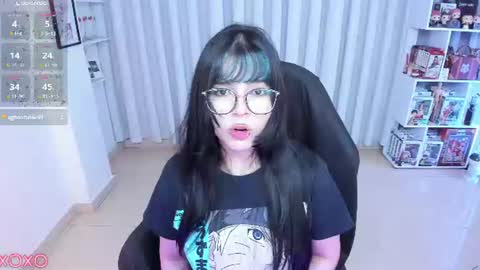 Hanna  Idependent Model  online show from July 7, 9:57 am