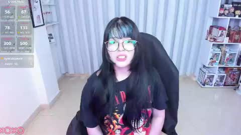Hanna  Idependent Model  online show from July 8, 4:55 pm