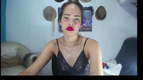 _misspriss online show from July 1, 2:02 am