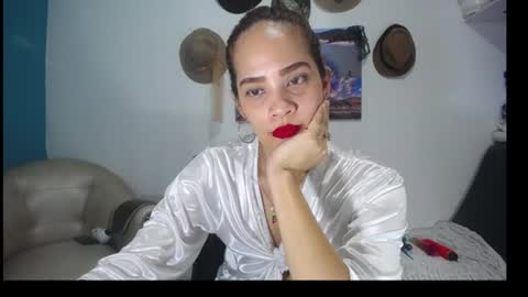 _misspriss online show from July 4, 10:45 pm