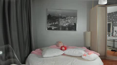 alienmito online show from July 25, 4:16 am