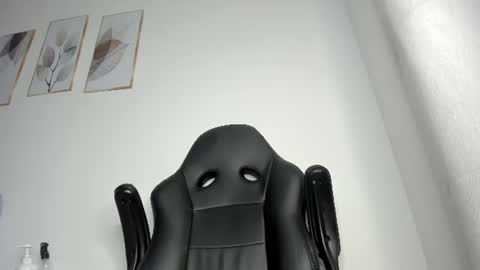 _molly_rosse_ online show from August 12, 12:07 pm