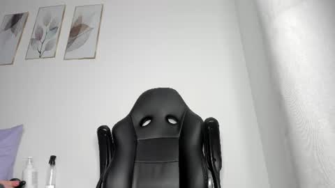 _molly_rosse_ online show from August 13, 12:19 pm