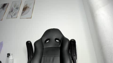 _molly_rosse_ online show from August 14, 11:58 am