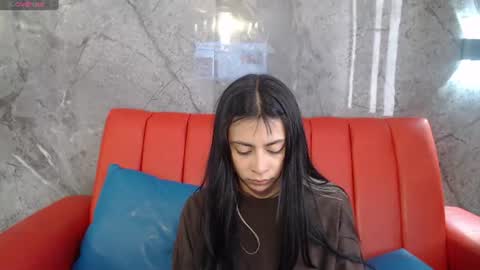 Molly online show from August 6, 7:02 pm