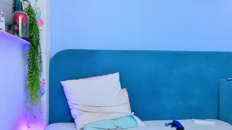 Saylormoonx     Moonsy online show from August 4, 8:44 am