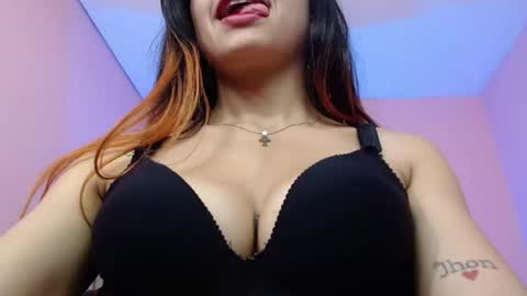  NAHOMI online show from August 7, 9:42 am
