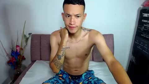 _naughtycouple1_ online show from July 17, 3:06 am