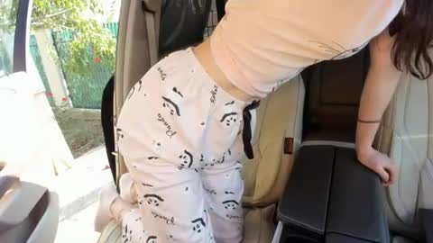Lori  free  acount  online show from August 9, 6:14 am