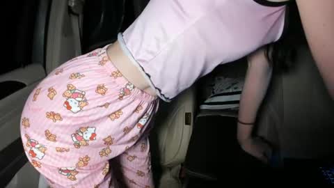 Lori  free  acount  online show from August 14, 12:25 am