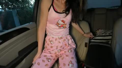 Lori  free  acount  online show from August 14, 3:43 am