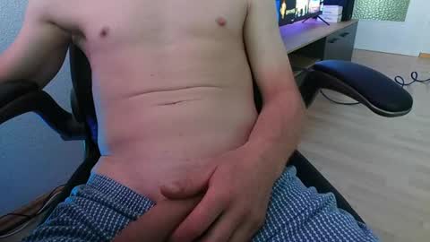 _neverever_ online show from June 22, 2:29 pm