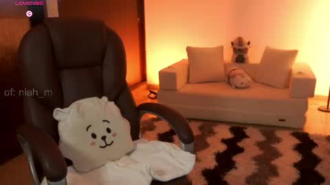 NiniHelp me by giving my show a thumbs up online show from July 26, 5:23 am
