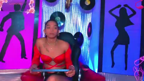 Nicky online show from August 4, 8:50 pm