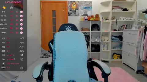 Nicole online show from August 6, 10:25 am