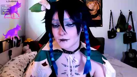 Nicole online show from August 10, 1:01 pm
