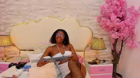  ninafox online show from July 31, 8:47 pm
