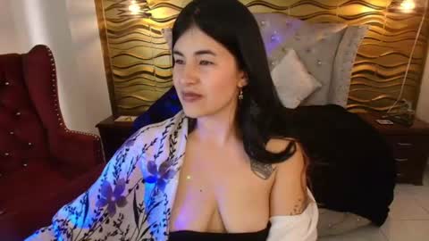 Nina Harpper online show from August 5, 7:23 pm