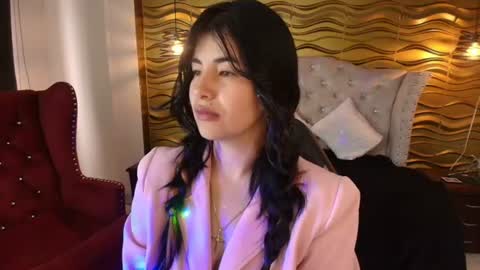 Nina Harpper online show from August 6, 4:17 pm