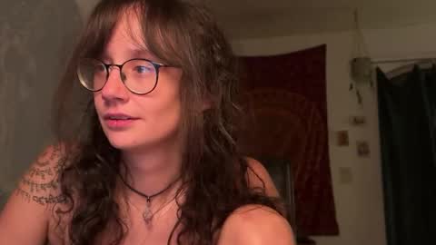 Mila online show from May 13, 2:00 am
