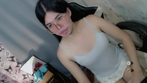 _odette22 online show from July 31, 2:23 pm