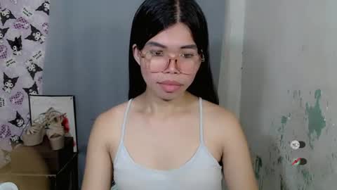 _odette22 online show from August 2, 7:04 am