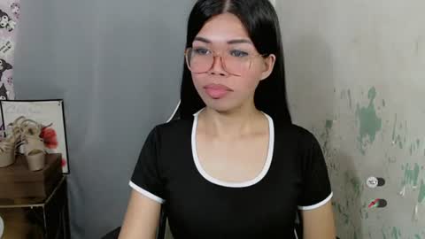 _odette22 online show from August 4, 2:03 pm
