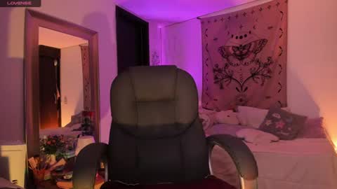 violeta ig  online show from August 14, 5:33 am